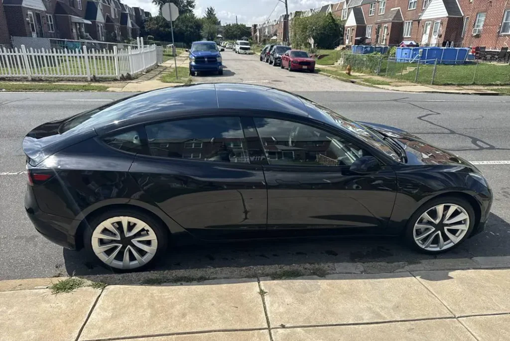 2022 Tesla Model 3 – black