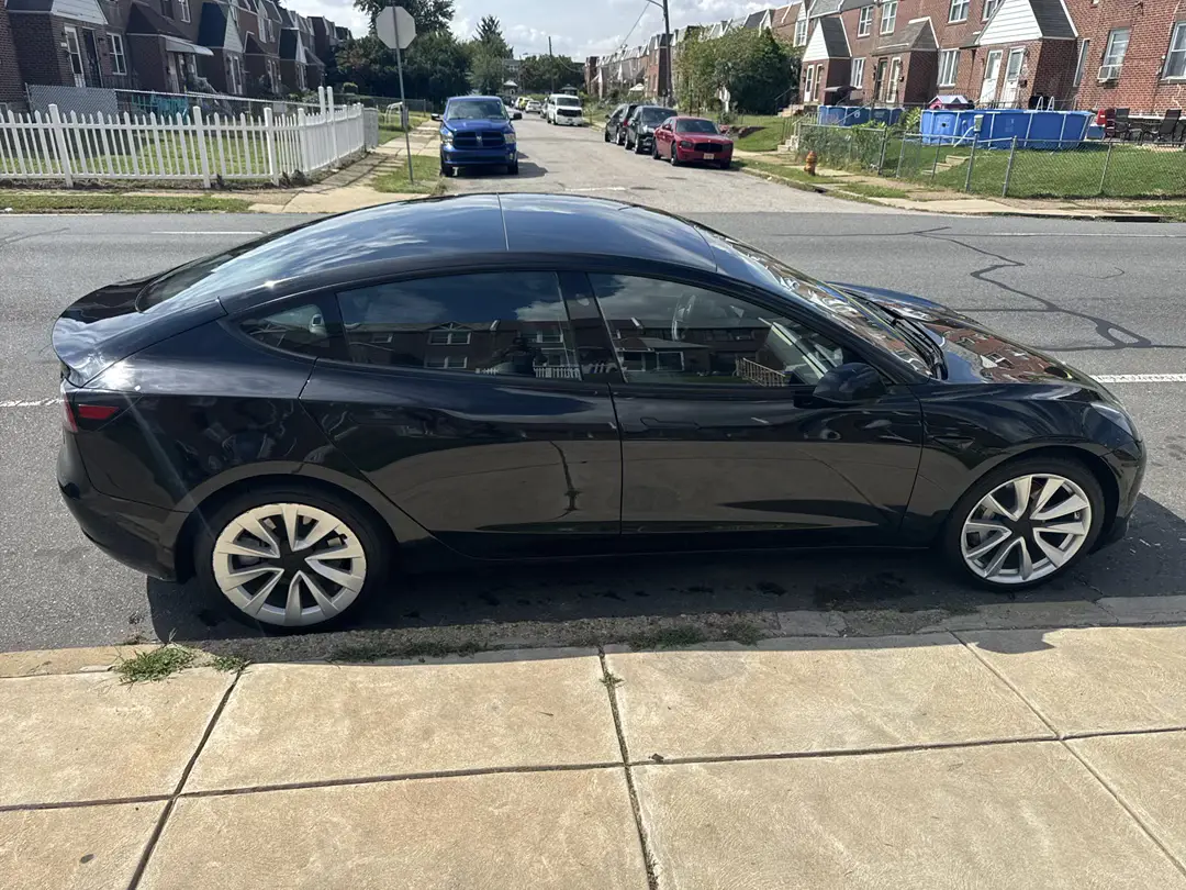 2018 Tesla Model 3 – black Image