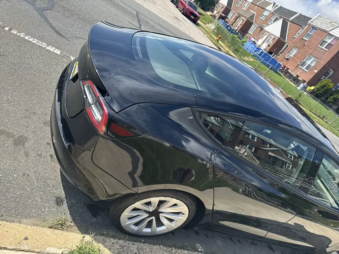 2018 Tesla Model 3 – black Image