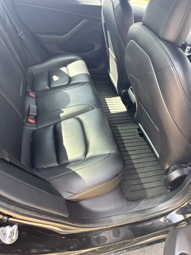 2018 Tesla Model 3 – black Image
